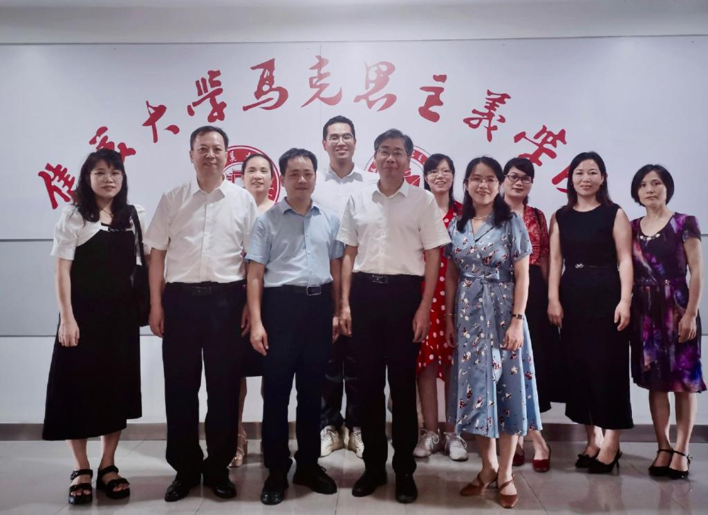 合影1.jpg